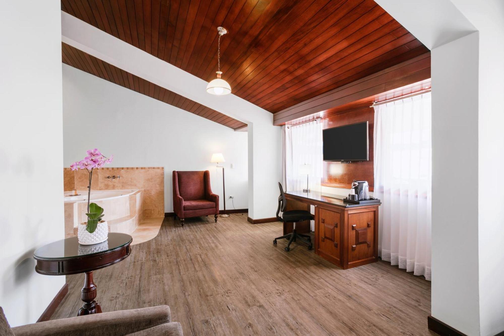 Wyndham Costa Del Sol Cusco Hotell Eksteriør bilde