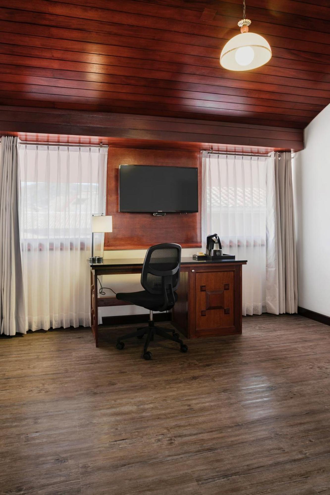 Wyndham Costa Del Sol Cusco Hotell Eksteriør bilde